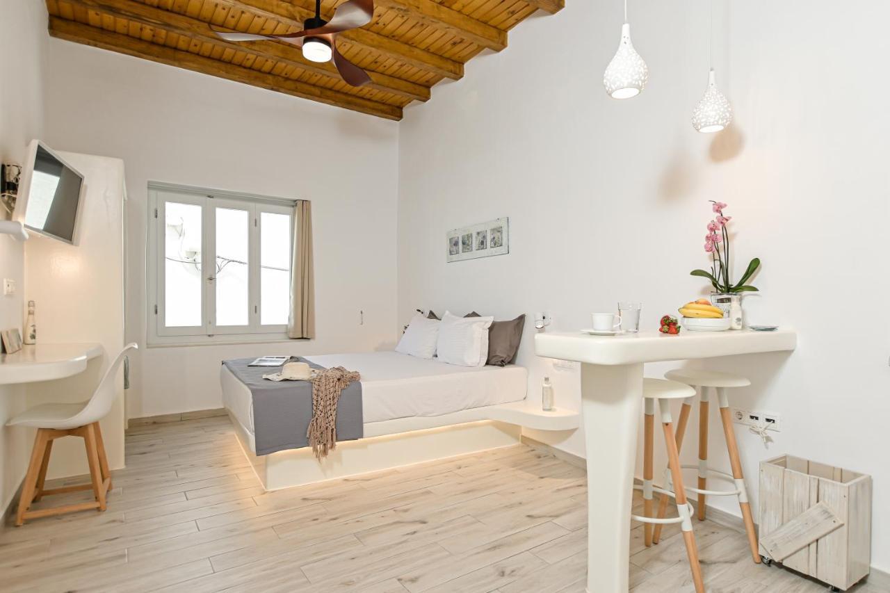 Venetian Suites III Naxos City ภายนอก รูปภาพ