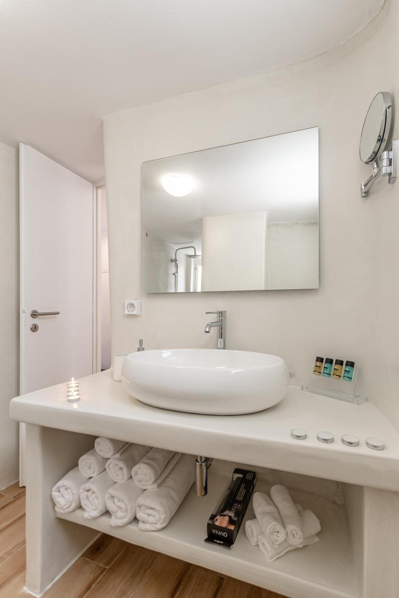 Venetian Suites III Naxos City ภายนอก รูปภาพ